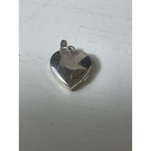 952 Italy Silver Heart Locket Pendant With "Forever" Engraving - Picture 3 of 5